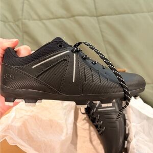 DSG Kids’ Unisex Black Baseball or Softball Cleats - NWT/NIB Size 1.5